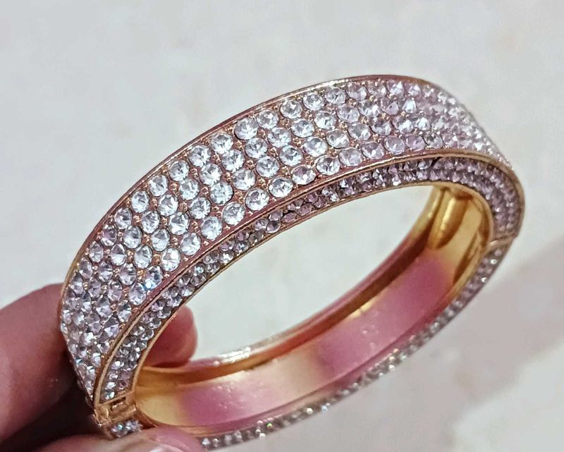 Sparkling Crystal Bangle