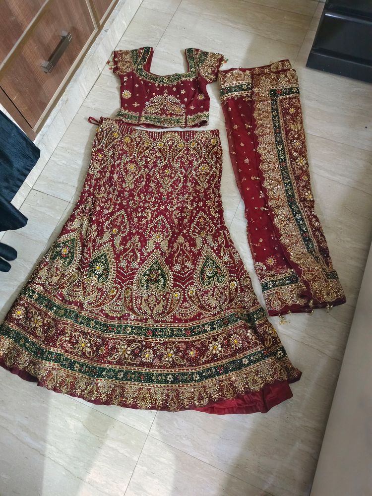 Bridal Lehnga With Stone And Zari Work
