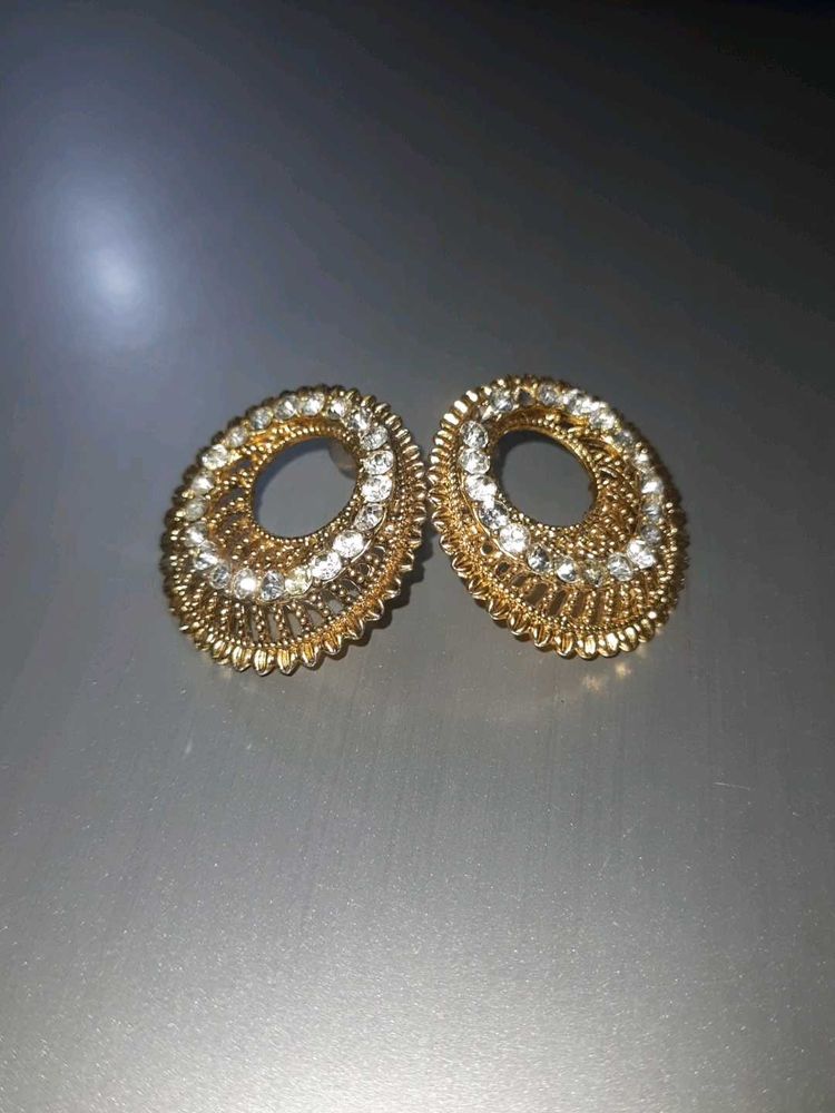 Elegant Gold Earrings