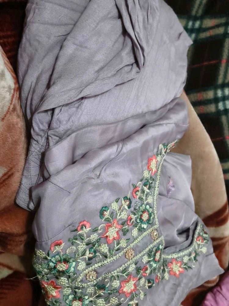 Embroidered Lavender Kurta Set