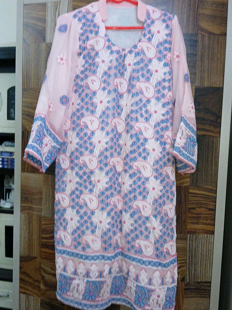 Elegant Embroidered Lucknowi Chicken Suit
