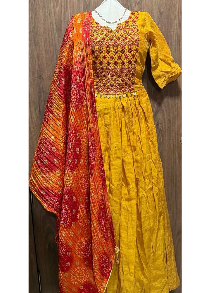 Long Gown With Bandhej Dupatta