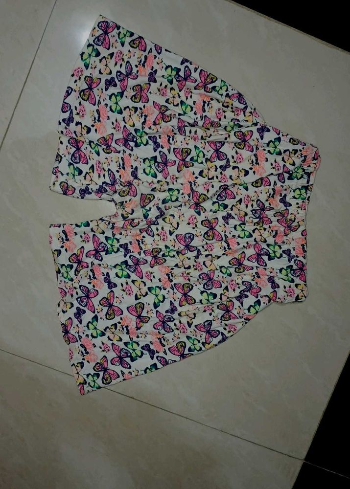 women&#39;s Playful Butterfly Print Shorts