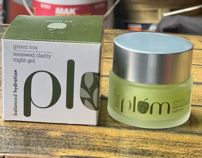 Plum Green Tea Renewed Clarity Night Gel (50 ml)