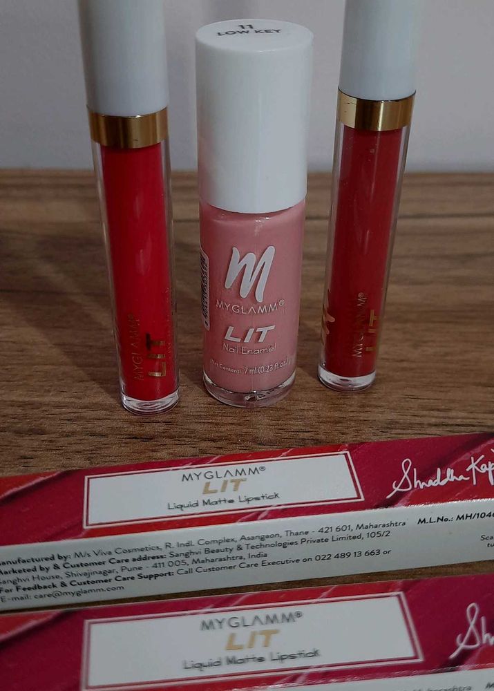 New myglamm 2 Lipsticks &amp; 1 Nail Enamel