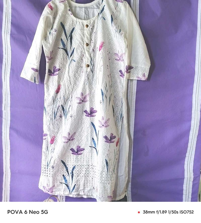 Floral Embroidered Kurti