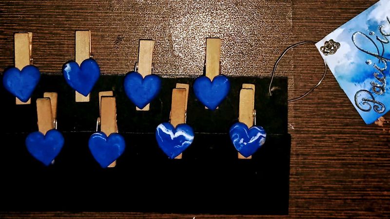 Blue Heart Wooden Clips + 4 Polaroids