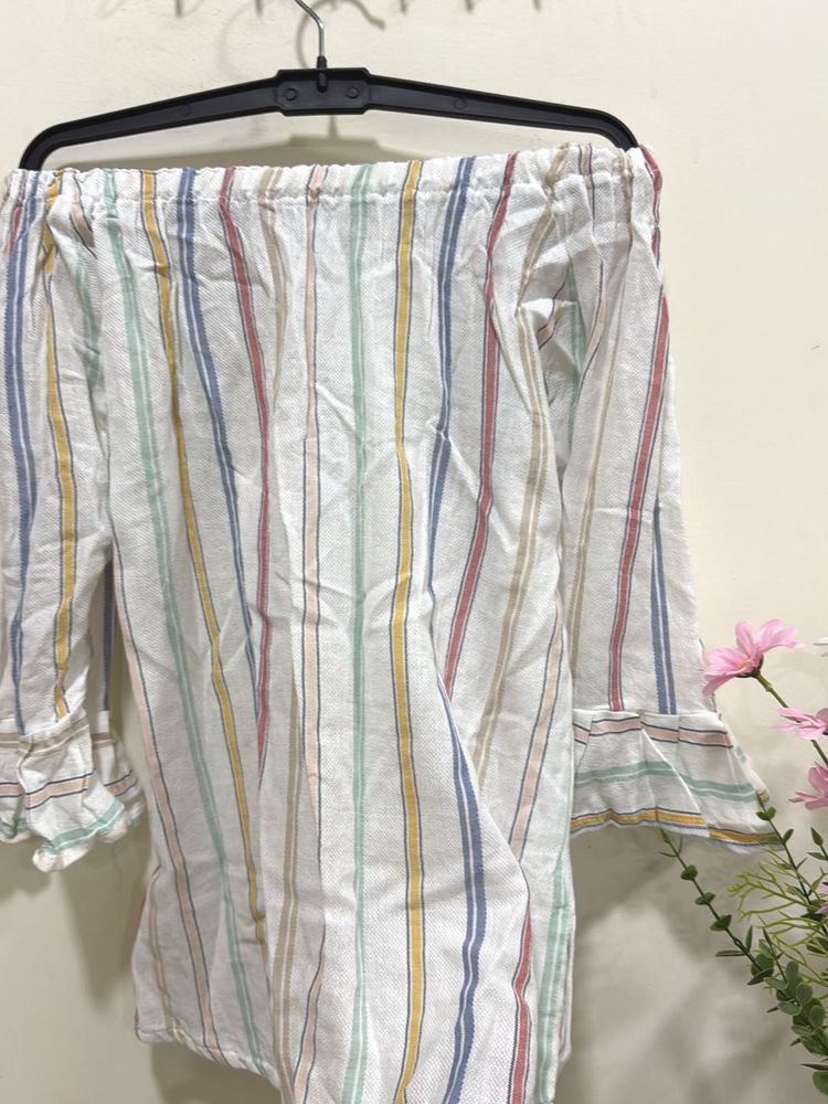 Off shoulder multi-colour top🩵