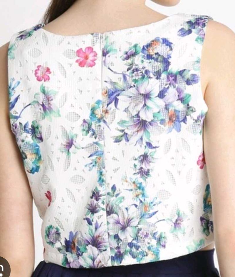 Pantloon Crop Top