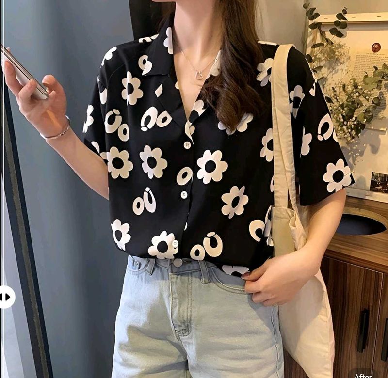 New with tag Pinterest Floral Print Button-Up Shir