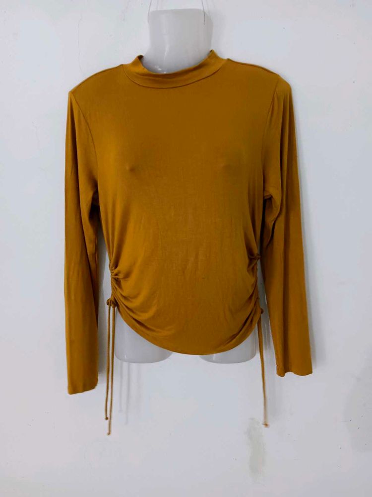 RUCHED TOP