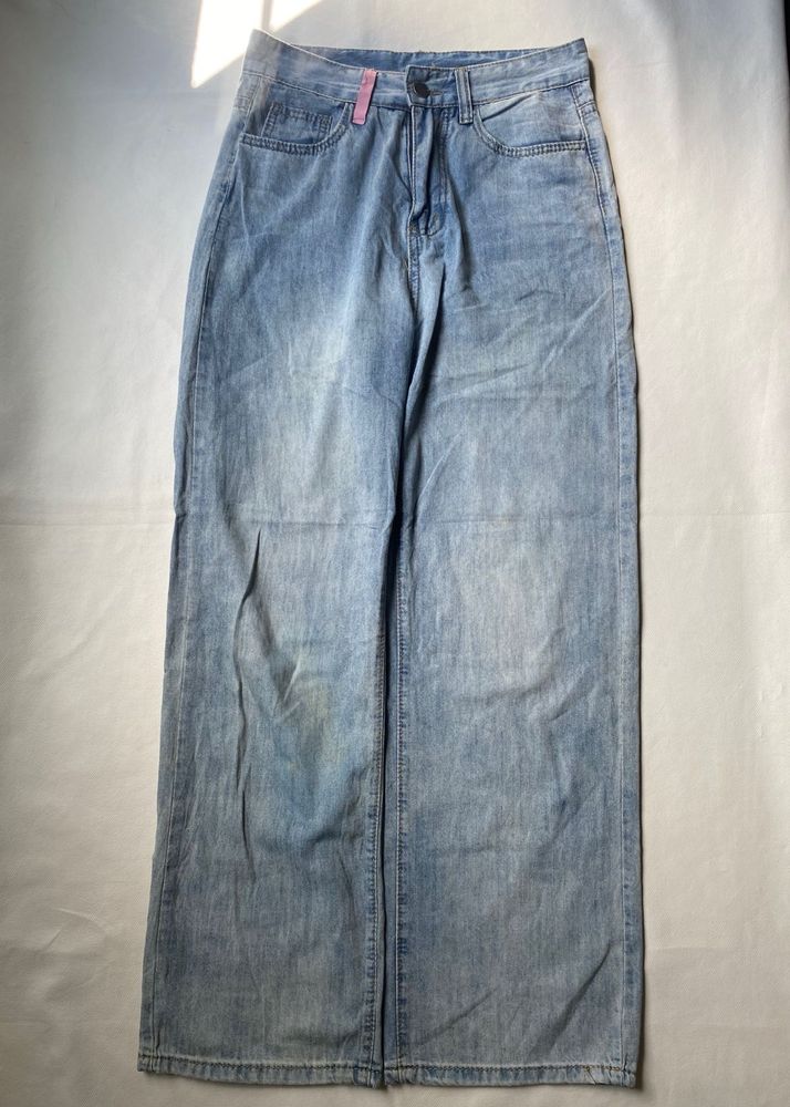 Light Wash Wide Leg Jeans