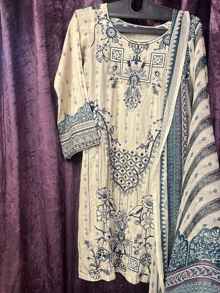 Pakistani Drss