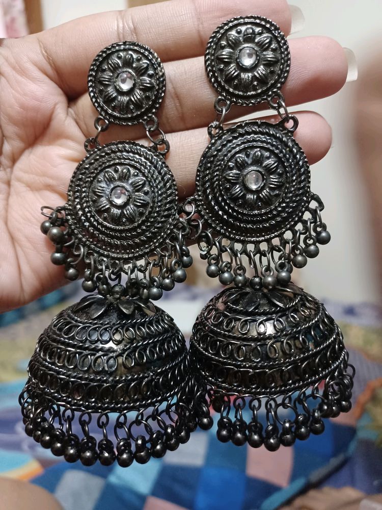 Long Jhumka Earring !!