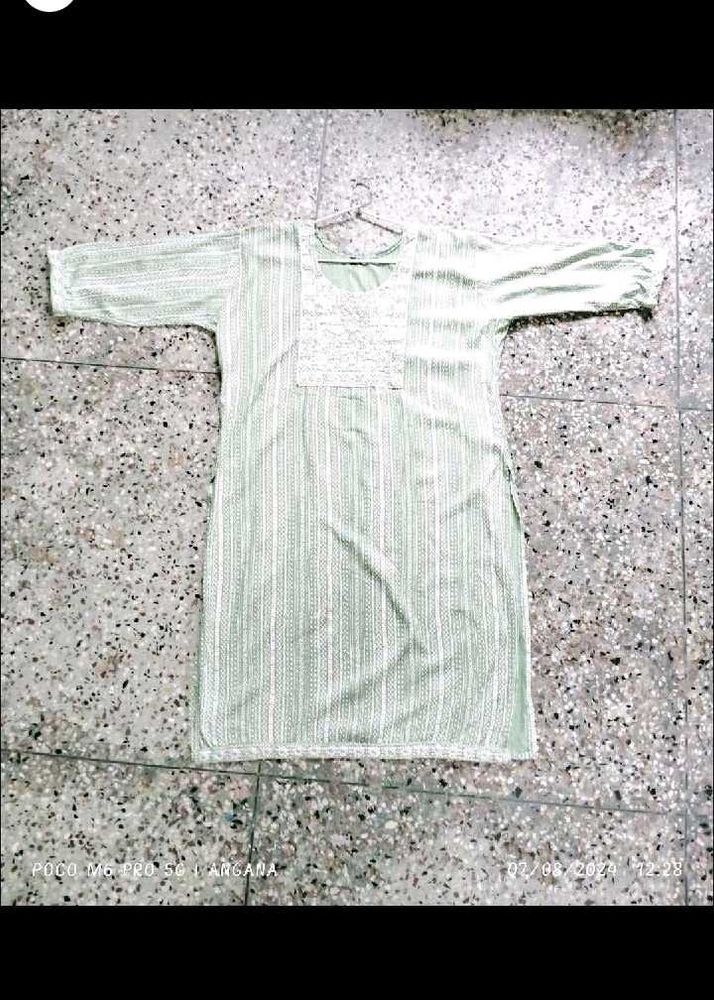 Elegant Women&#39;s Kurta
