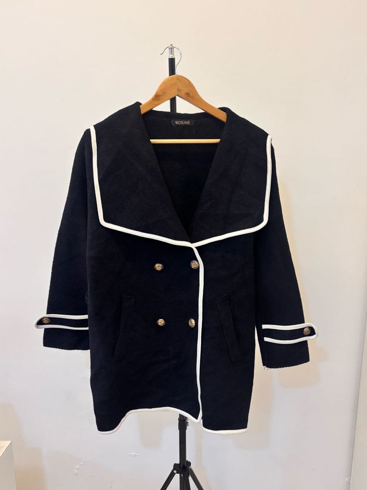 Chic Navy &amp; White Trim Coat