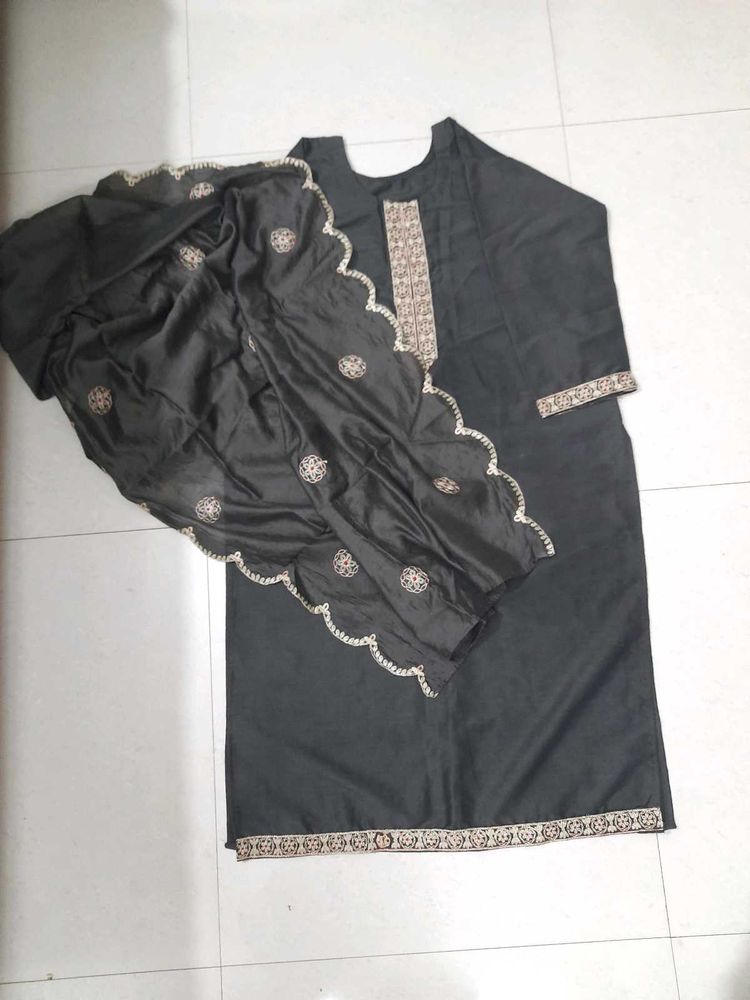 Elegant Kurta And  Duppata