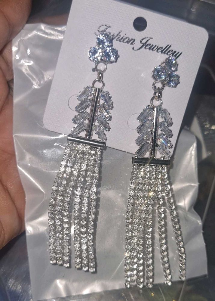 New Stylish Silver Flowy Jhumka