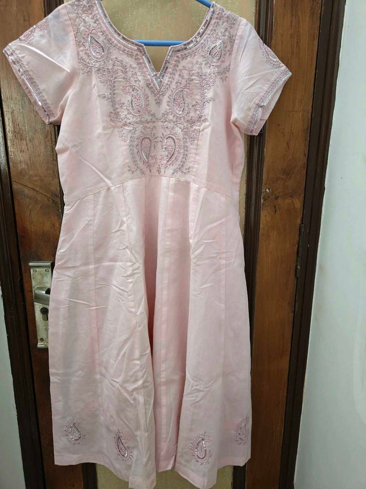 Festive Special 🌠 Embroidered Kurta and chudidar