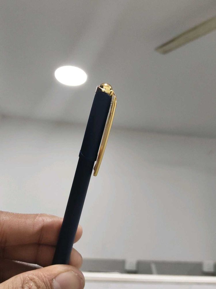 the legendary pen used by hitler