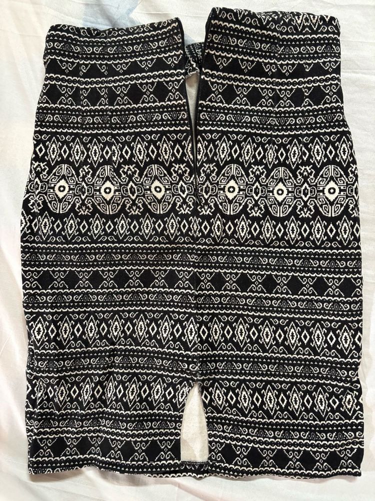 Patterned Mini Pencil Skirt