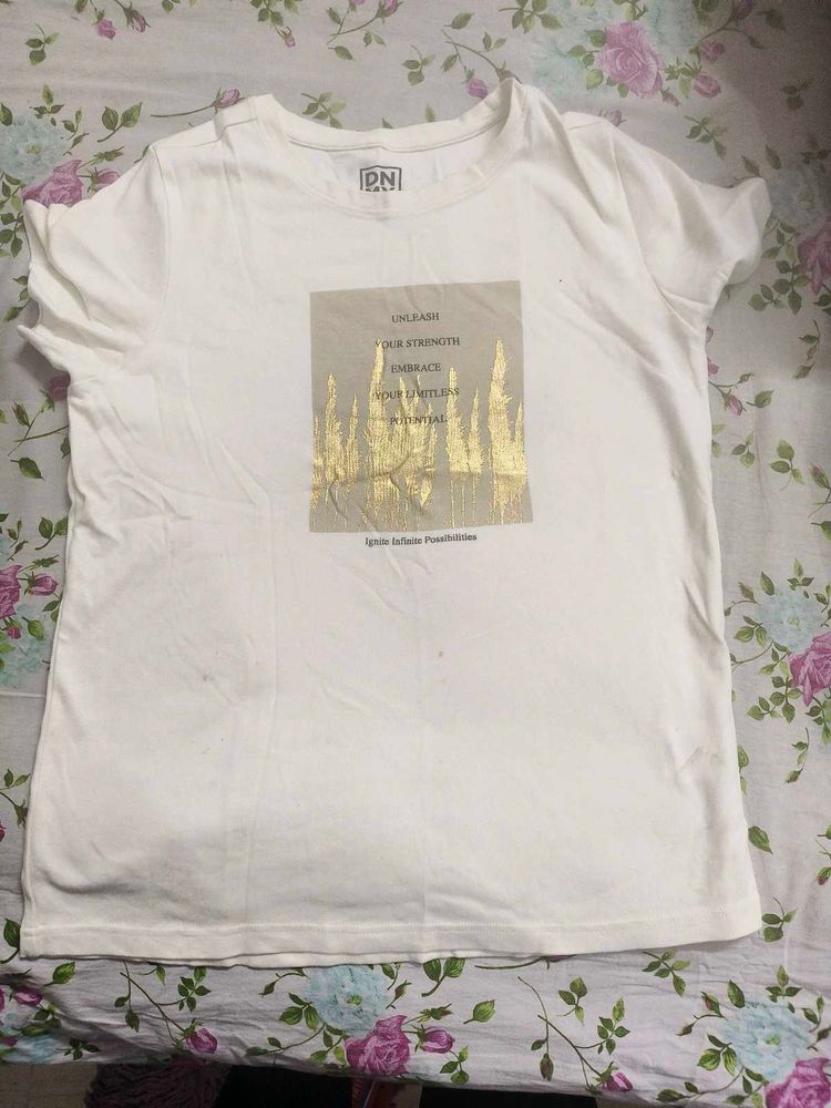 White Graphic Print T-shirt