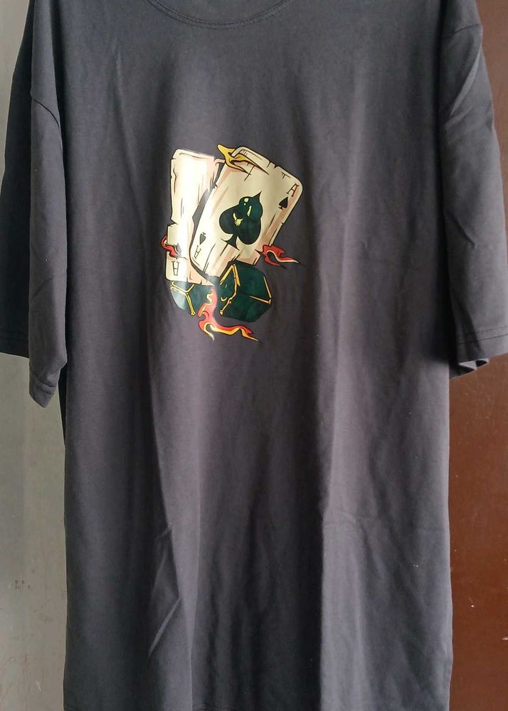 ✨Dark Grey Graphic T-Shirt – Bold Stylish look