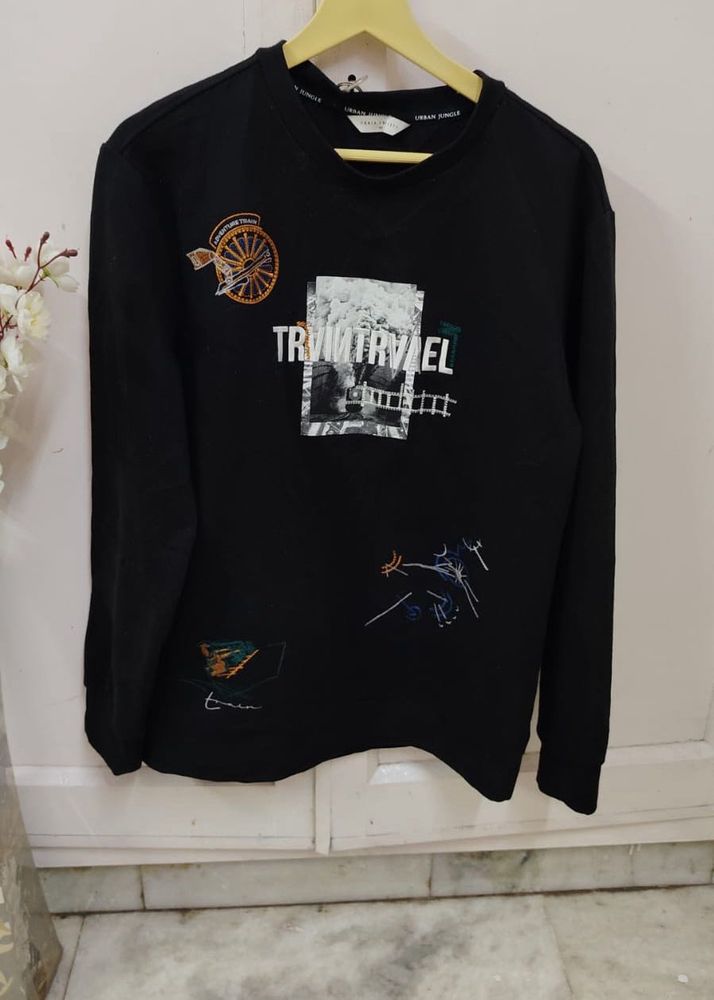 Urban Planet Graphic Sweatshirt