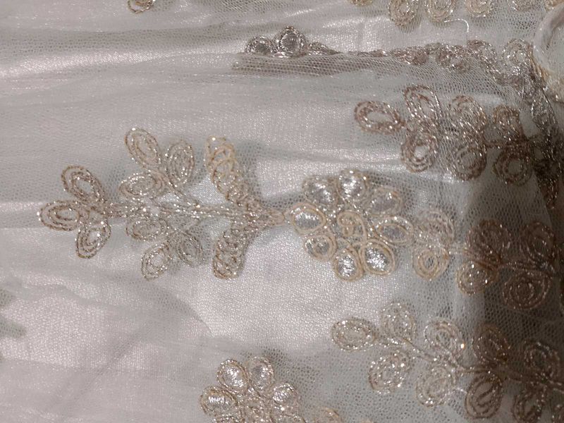 Delicate Floral Lace Net Fabric Lahenga