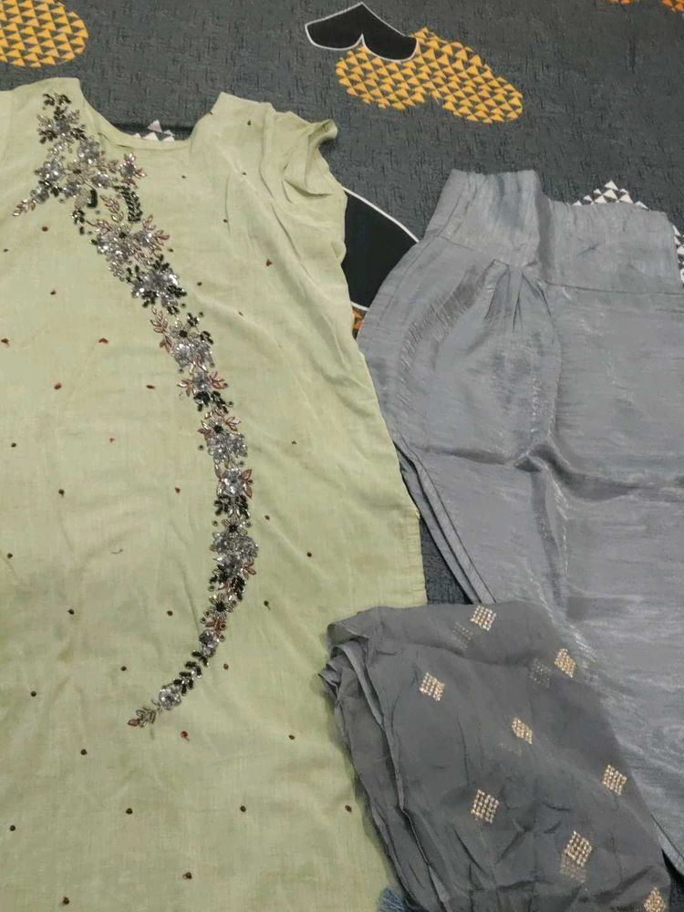 Elegant Embroidered Kurta Set