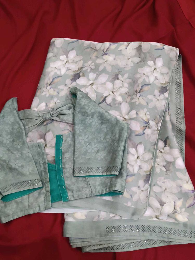 Floral Print Saree with Blouse