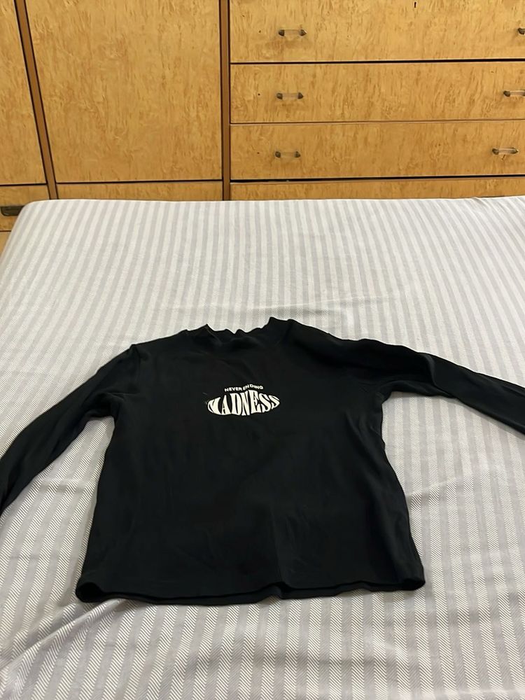 Full Sleeve Fitted Top