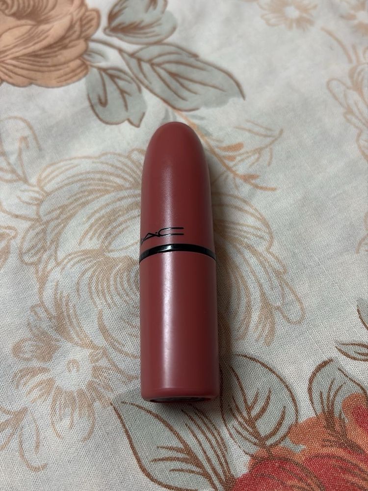 Authentic mac lipstick