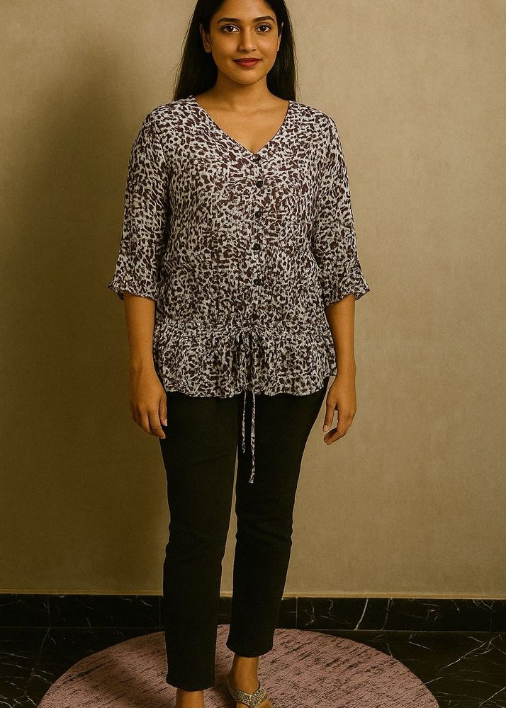 Chic Animal Print Top