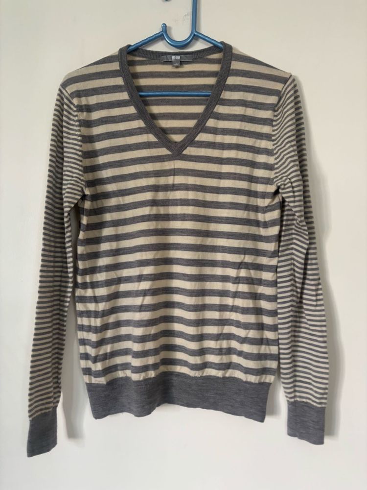Uniqlo Striped V-Neck Sweater