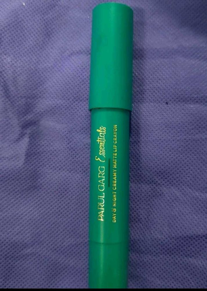 Parul Garg Lip Crayon 62iconic