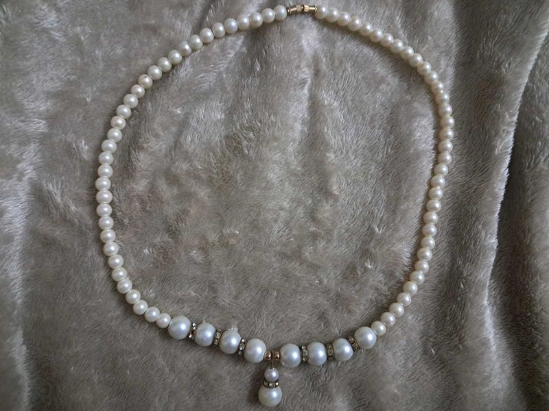 Pearl Beaded Necklace