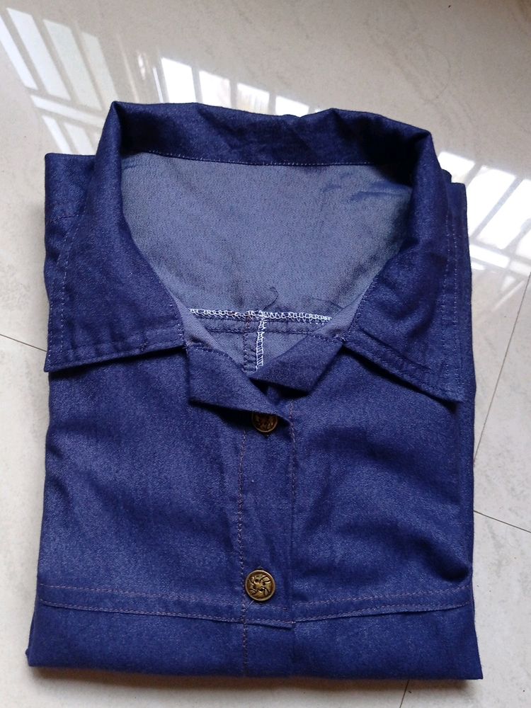Overcoat /shirt