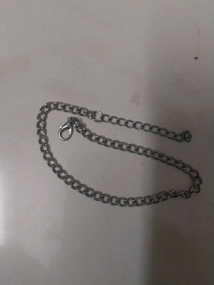 SILVER CHAIN BRACELET