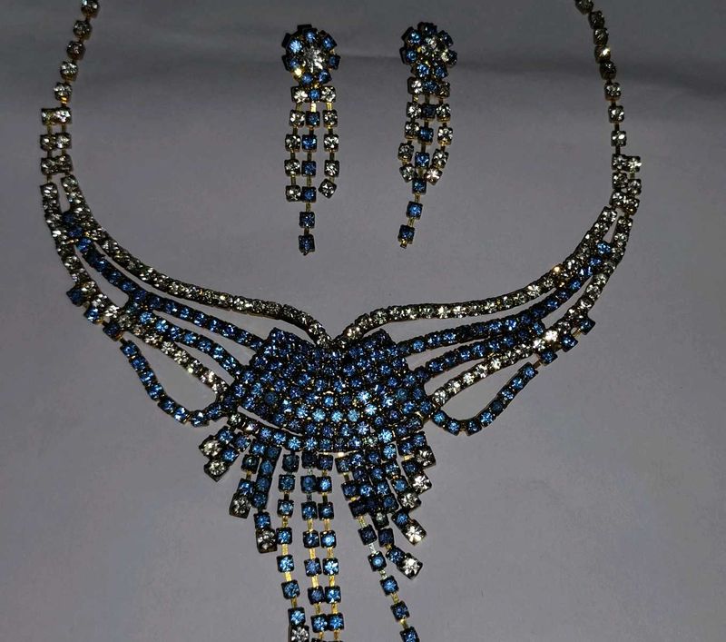 Vintage Blue Rhinestone Necklace Set