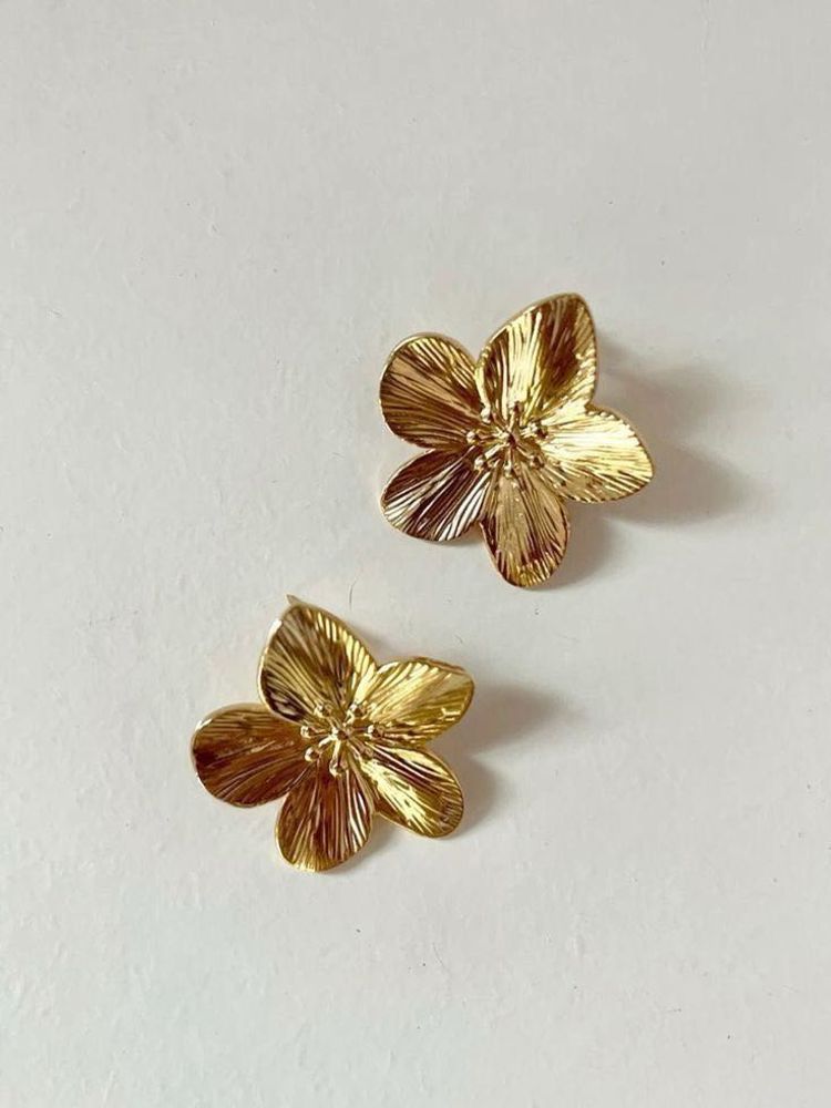 Gold Flower Earrings
