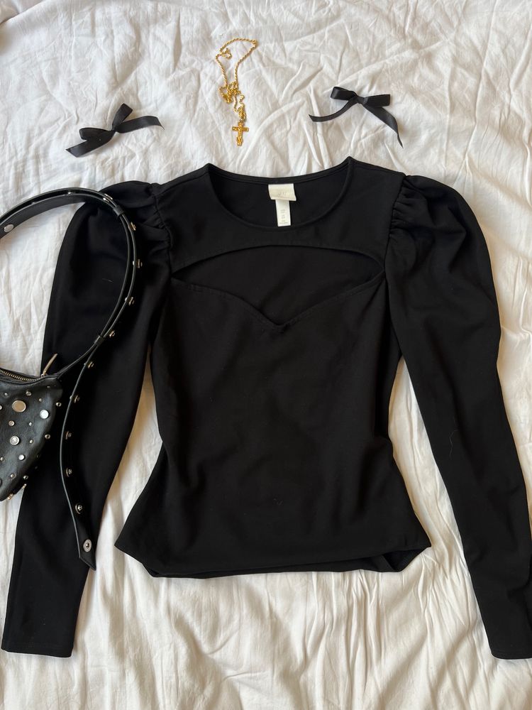 H&amp;M Cut Out Top