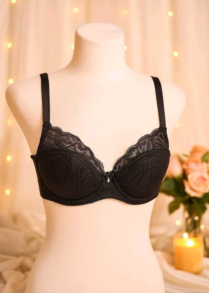 🇳🇿💫 Black Colour Heavy Paded Bra