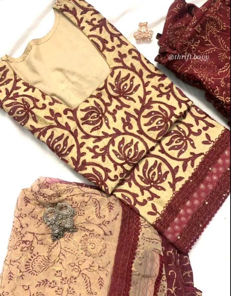 Elegant Kurta Set With Dupatta