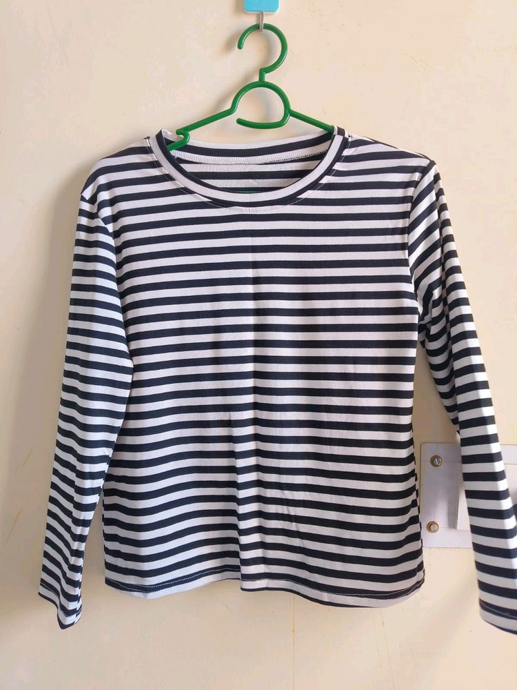 Black and White Strip Top