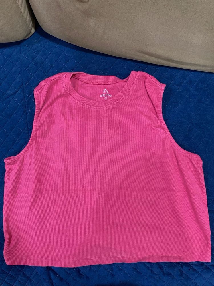 Half Sleeves Crop Top