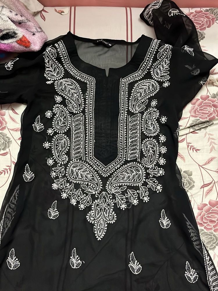 Chickankari Kurti