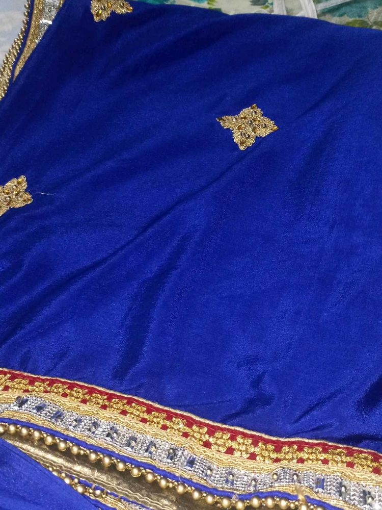 Blue &amp; Gold Embellished Sari 🥻