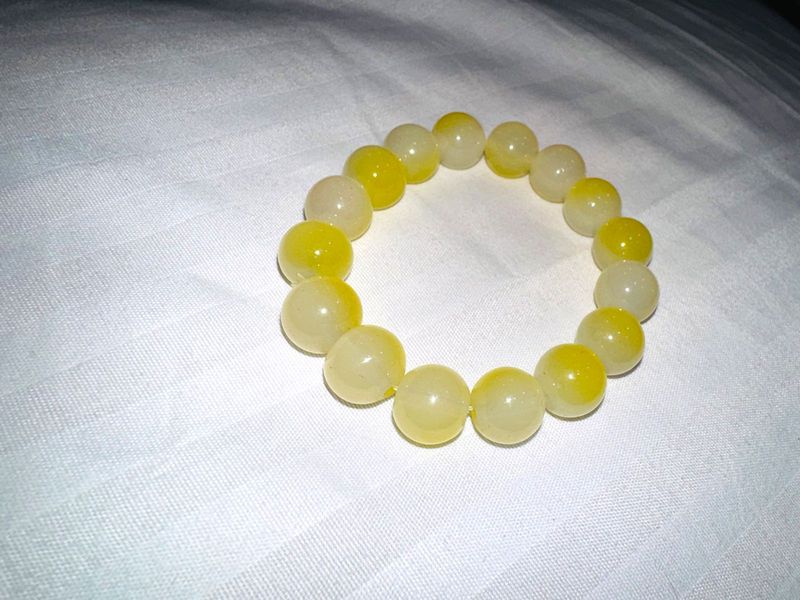 Yellow, White Tie N Die Beaded Bracelet💛🫶🏻