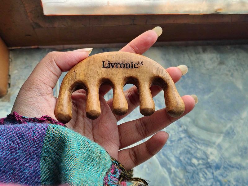 Livronic Wooden Scalp Massager